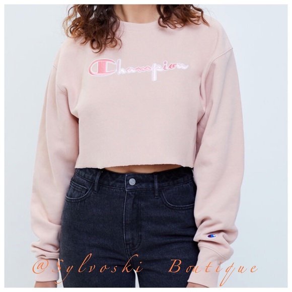 🔥Champion Cropped Crew Neck Sweatshirt NWT - Picture 2 of 7